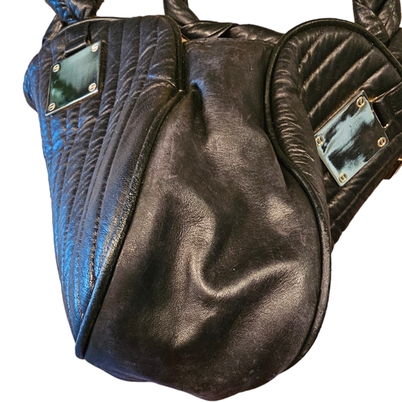 CC Skye Quilted Black Leather Braided Handles Shoulder bag - Picture 5 of 13